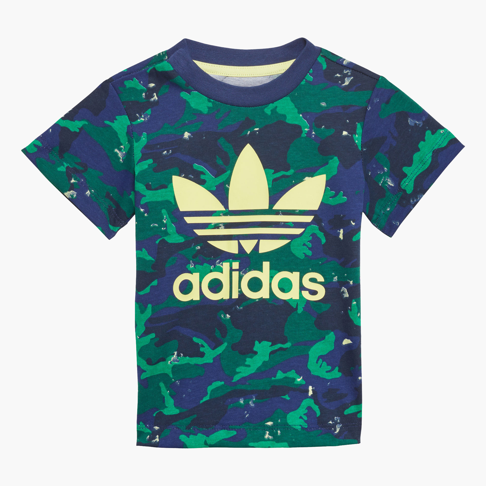 Conjunto Adidas T-shirt e calções