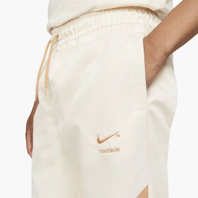 Calça Nike Sportswear Swoosh