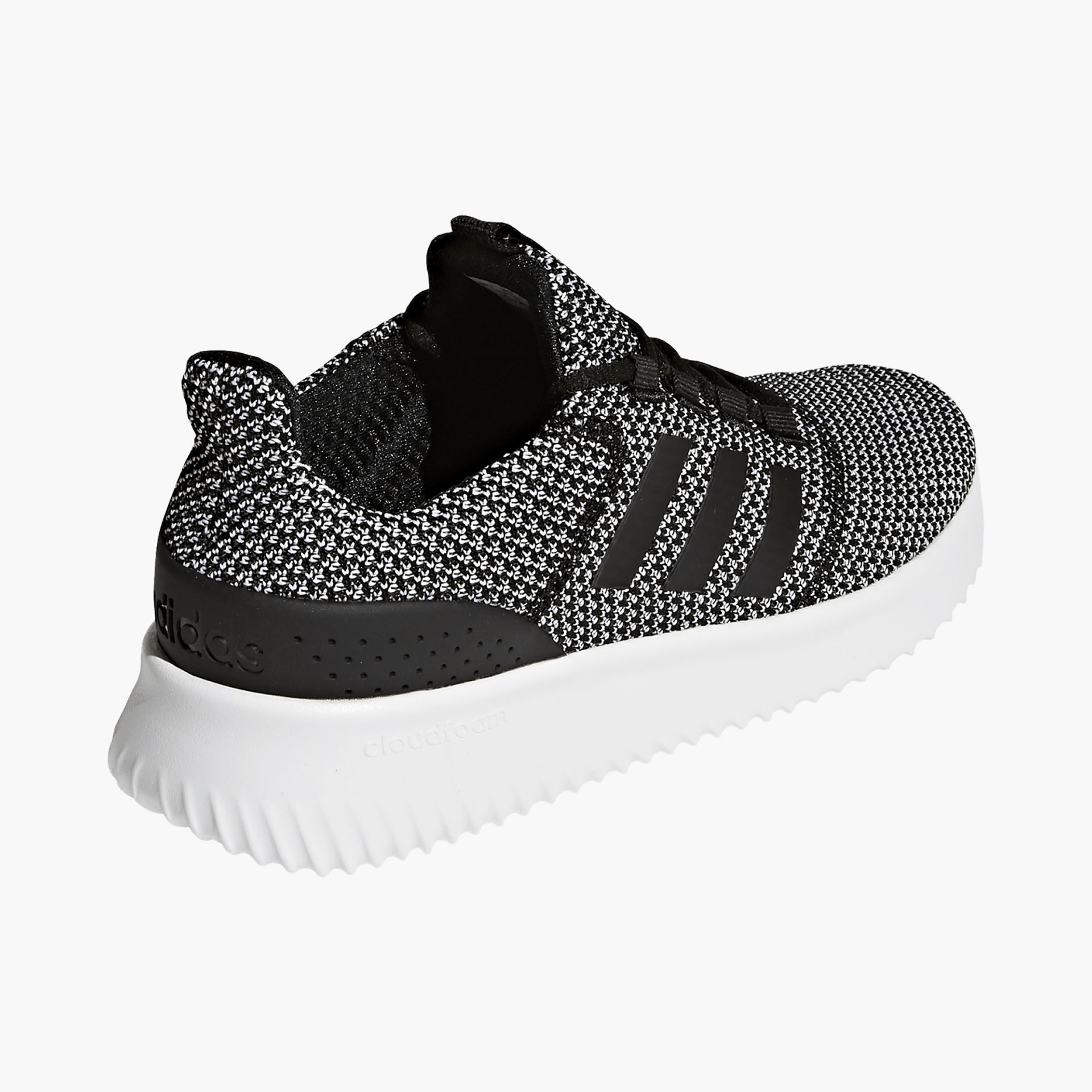 Adidas CloudFoam Ultimate