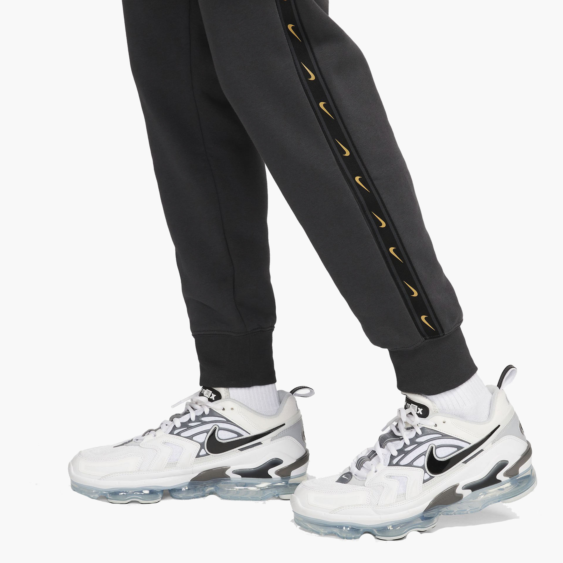 Calça Nike Repeat Cargo