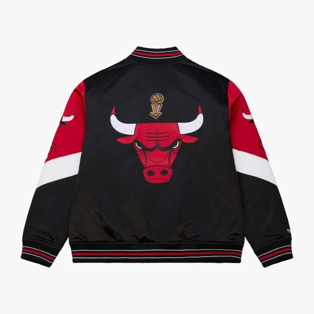 Casaco Chicago Bulls Black Hardwood Classics Throwback Heavyweight Satin Casaco Chicago Bulls Black Hardwood Classics Throwback Heavyweight Satin