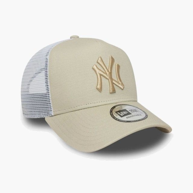Bon New Era New York Yankees League Essential Trucker