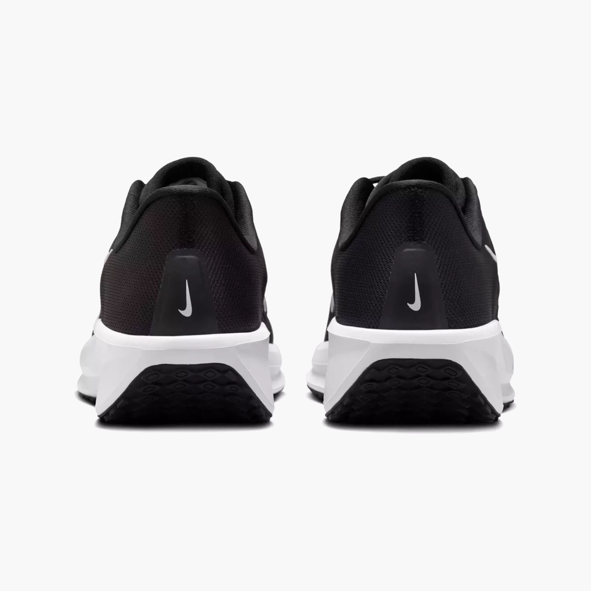 Nike Quest 6