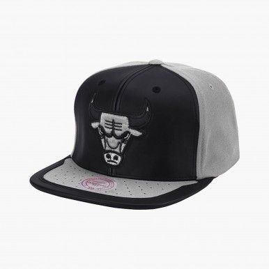Bon� Mitchell & Ness NBA Preto Snapback Chicago Bulls