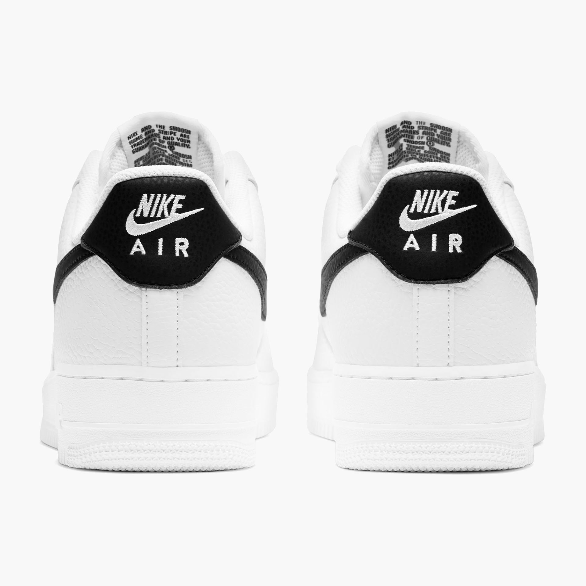 Sapatilhas Nike Air Force 1 '07 Homem Brancas/Pretas
