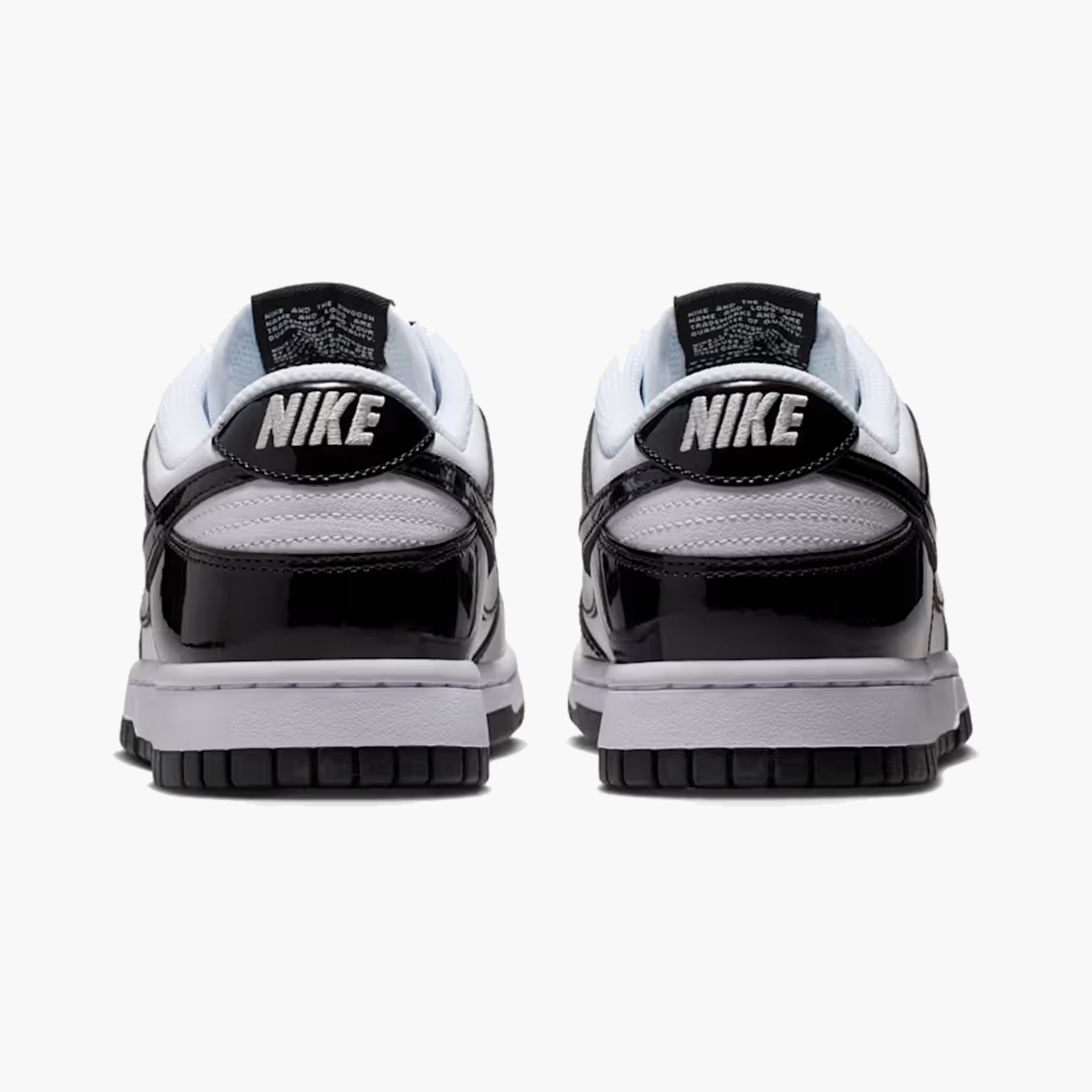 Sapatilhas Nike Dunk Low SE street Mulher Brancas/Pretas