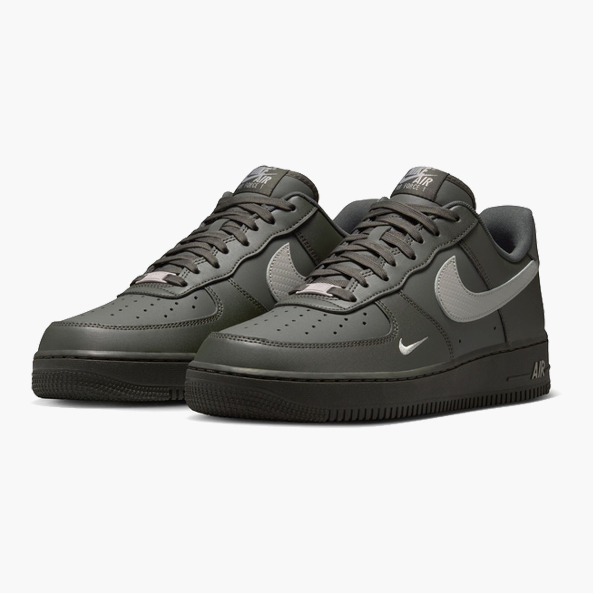 Sapatilhas Nike Air Force 1 07 Verdes para Homem