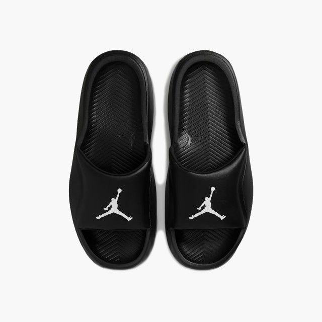 Chinelos Jordan Franchise Homem Pretos/Brancos Chinelos Jordan Franchise Homem Pretos/Brancos