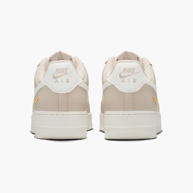 Sapatilhas Nike Air Force 1 '07 Bege para mulher Sapatilhas Nike Air Force 1 '07 Bege para mulher