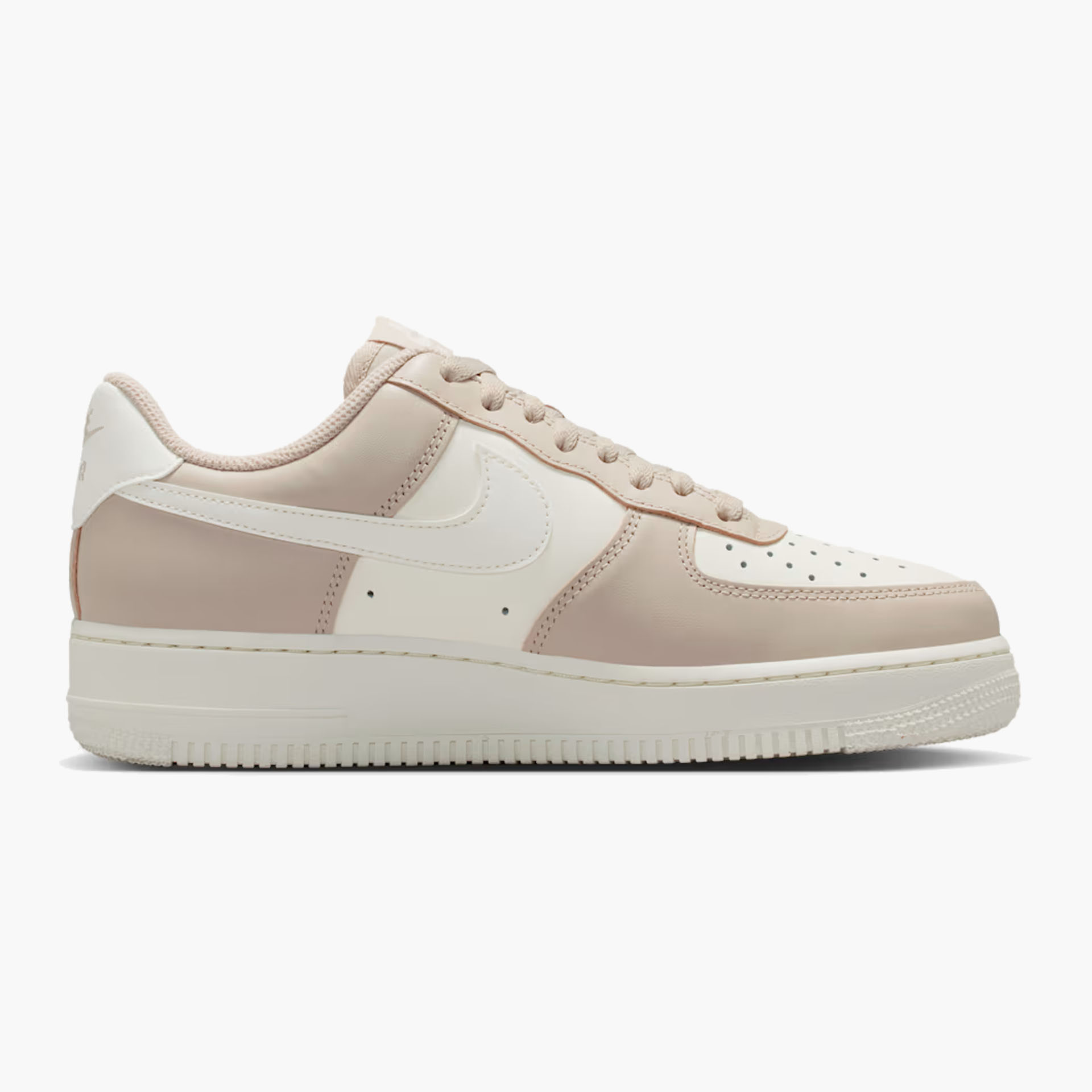 Sapatilhas Nike Air Force 1 '07 Bege para mulher