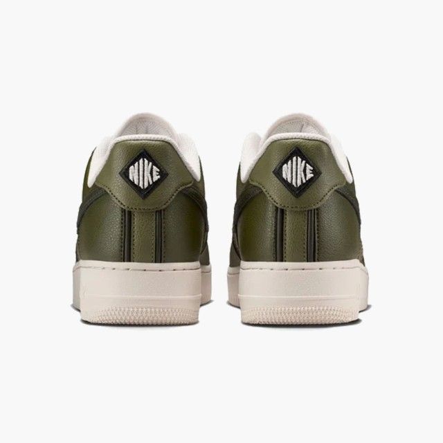 Sapatilhas Nike Air Force 1 07 LV8 para Homem