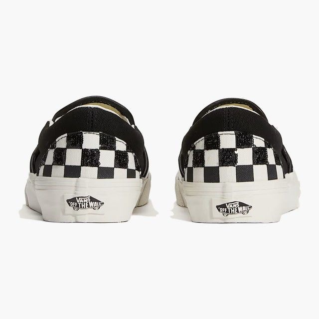 Sapatilhas Vans Classic Slip-on em Branco e Preto Sapatilhas Vans Classic Slip-on em Branco e Preto