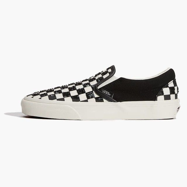 Sapatilhas Vans Classic Slip-on em Branco e Preto Sapatilhas Vans Classic Slip-on em Branco e Preto