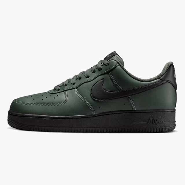 Sapatilhas Nike Air Force 1  07 para Homem