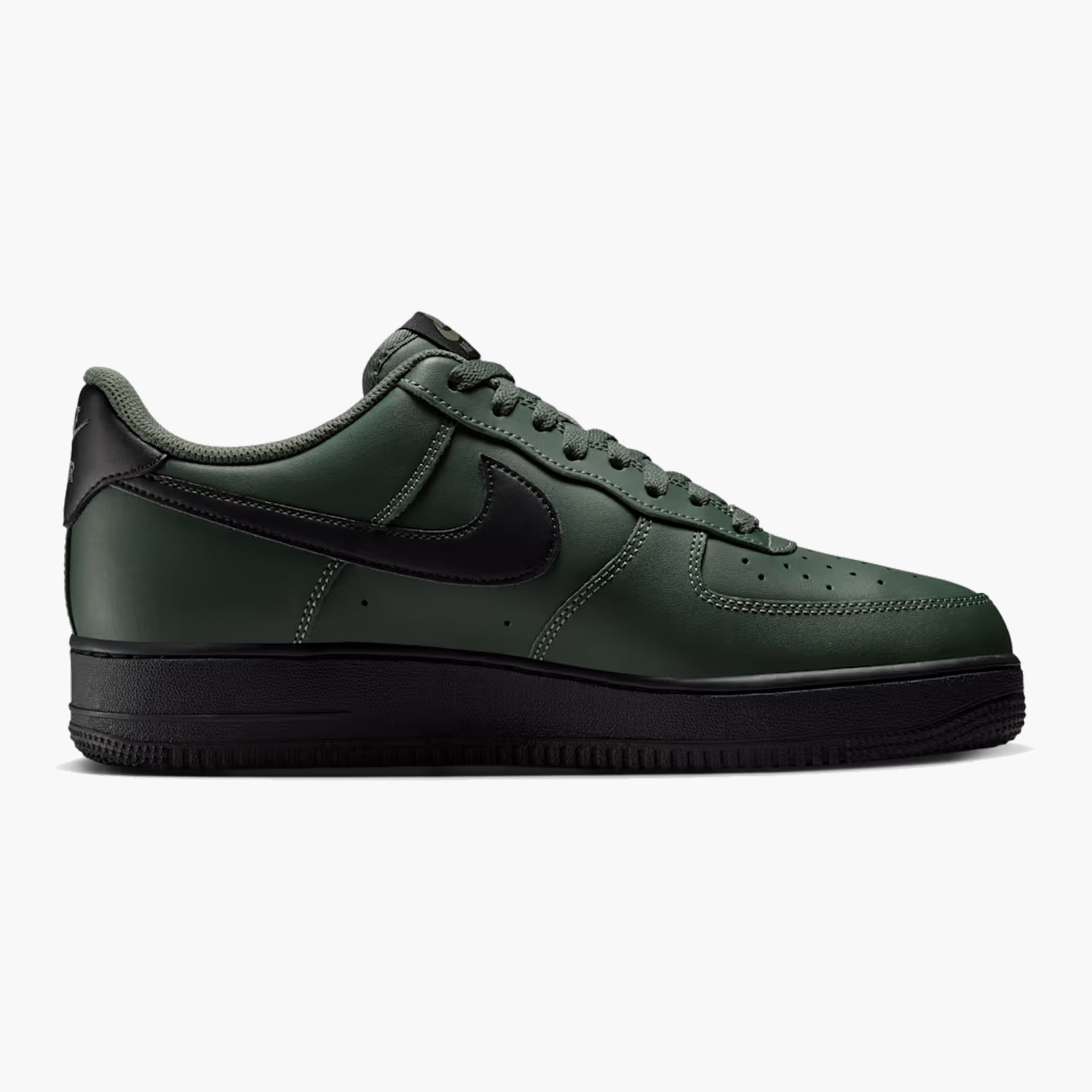 Sapatilhas Nike Air Force 1 07 para Homem