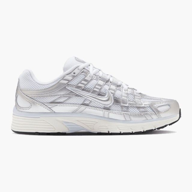 Nike - Sapatilhas P-6000 Prateadas e Brancas para Mulher Nike - Sapatilhas P-6000 Prateadas e Brancas para Mulher