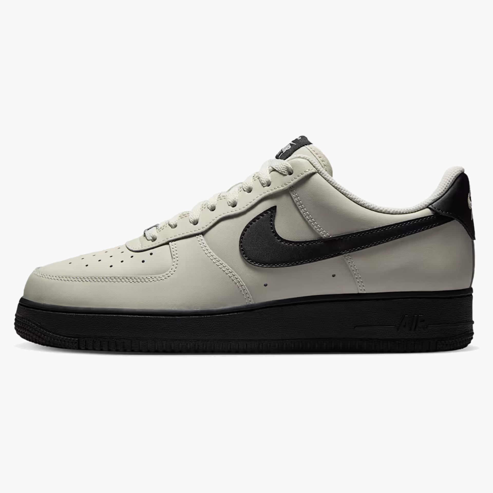 Sapatilhas Nike Air Force 1 07 para Homem