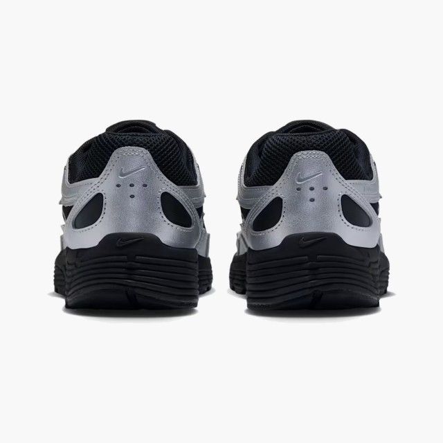 Nike - Sapatilhas P-6000 Prateadas e Pretas para Mulher Nike - Sapatilhas P-6000 Prateadas e Pretas para Mulher
